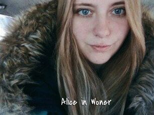 Alice_in_Woner