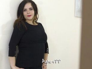 agnesDD Sexy Footjobs