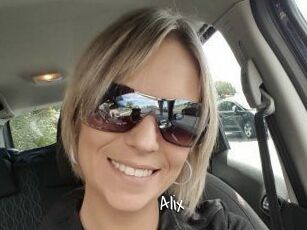 alix Sexy Footjobs