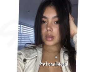 antonellasoul Sexy Footjobs