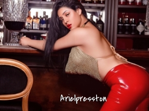 arielpresston Sexy Footjobs
