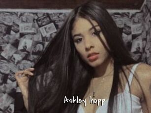 Ashley_hopp