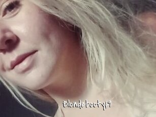 blondebooty69 Sexy Footjobs