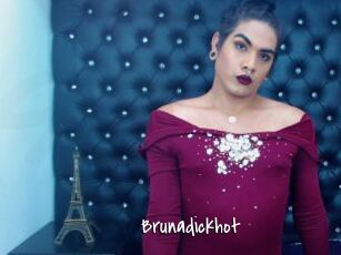 Brunadickhot