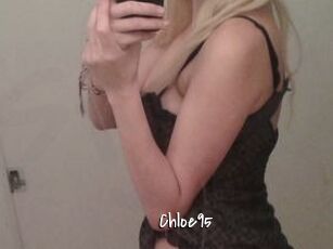 Chloe95 Sexy Footjobs