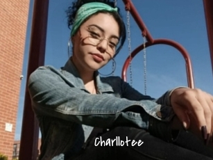 charllotee Sexy Footjobs