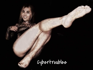 cybertroublee Sexy Footjobs