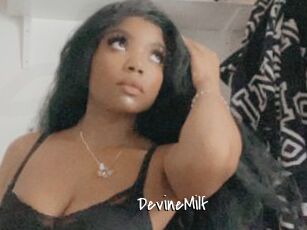 DevineMilf Sexy Footjobs