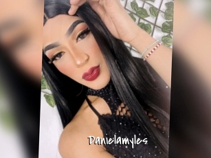 danielamyles Sexy Footjobs