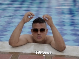 danigonz Sexy Footjobs