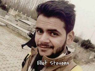 Elliot_Stevens