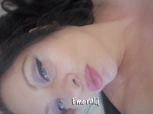 emerald Sexy Footjobs