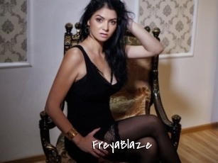 FreyaBlaze Sexy Footjobs