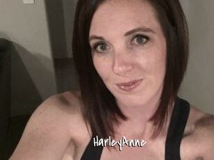HarleyAnne Sexy Footjobs