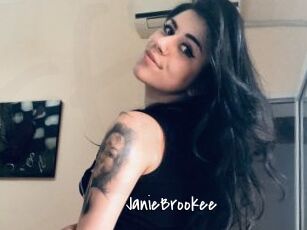 JanieBrookee