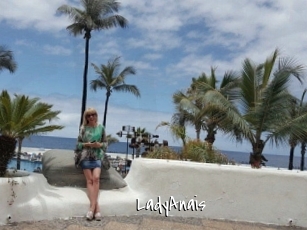 LadyAnais