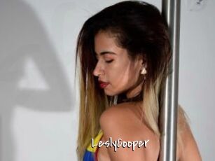 LeslyCooper