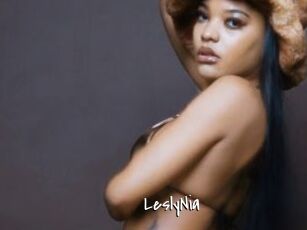 LeslyNia