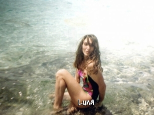 Luna Sexy Footjobs