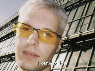 Leonnextdoor