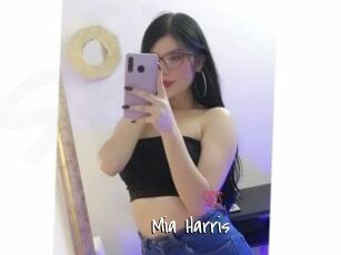 Mia_Harris