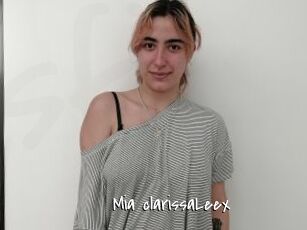 Mia_clarissaLeex