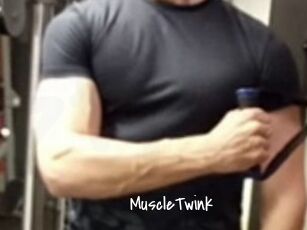 MuscleTwink