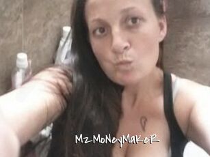 MzMoNeyMaKeR Sexy Footjobs