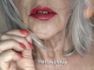 Matureblonde