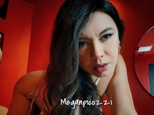 meganpicozzi Sexy Footjobs