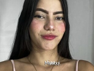Miiaaxx