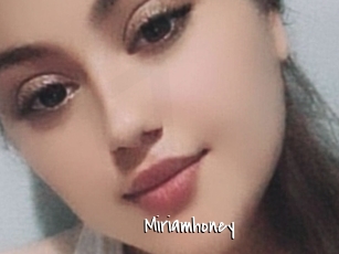 miriamhoney Sexy Footjobs