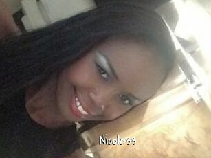 Nicole_33 Sexy Footjobs
