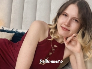 nelliemoore Sexy Footjobs