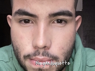 Nieganduquette