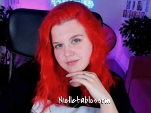 Nielletablossom