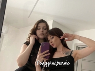 peggyandbonnie Sexy Footjobs