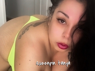 queenpin_tanya Sexy Footjobs