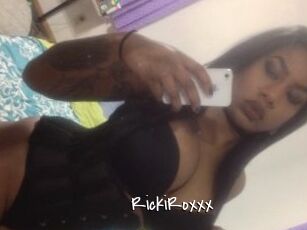 RickiRoxxx