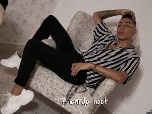 Ricardo_hoot