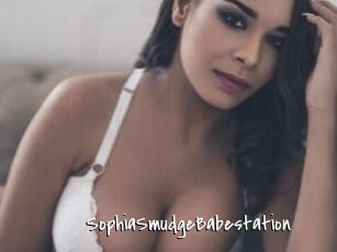 SophiaSmudgeBabestation