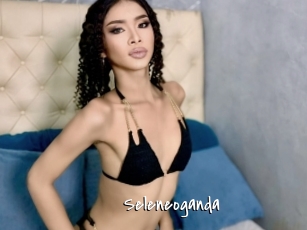 seleneoganda Sexy Footjobs