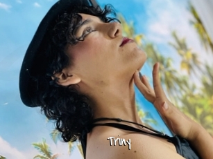 triny Sexy Footjobs