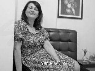 VandanaOllie