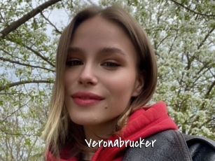 veronabrucker Sexy Footjobs