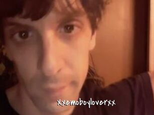 Xxemoboyloverxx